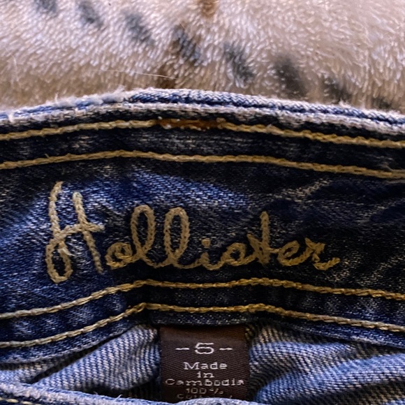 Hollister Blue Ankle & Cropped Jeans - Picture 3 of 4